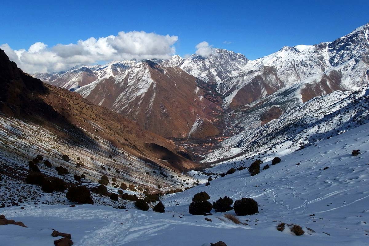 Atlas Mountains in Winter – Snow-Capped Peaks & Scenic Valleys